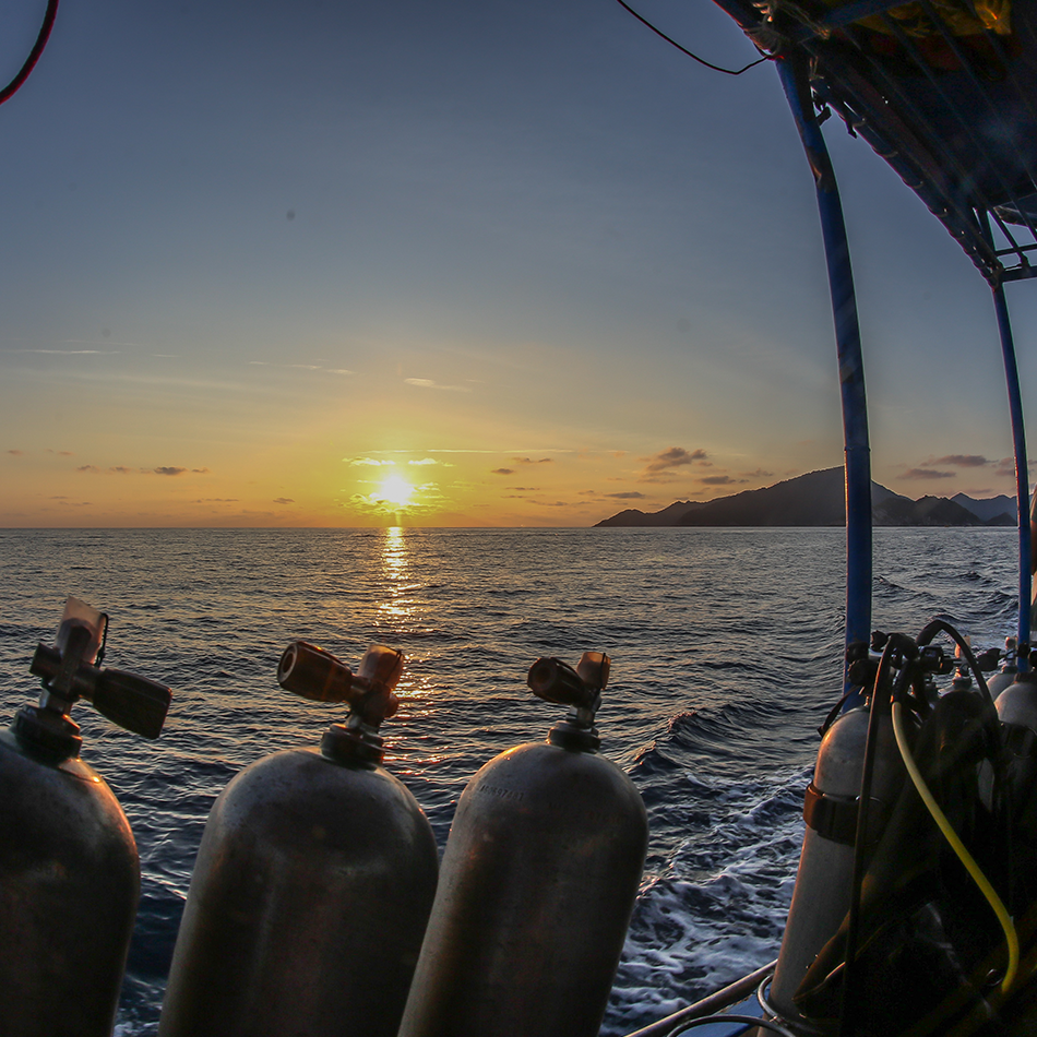 Sunrise on the Way to Chumphon Pinnacle | Scuba Shack Koh Tao